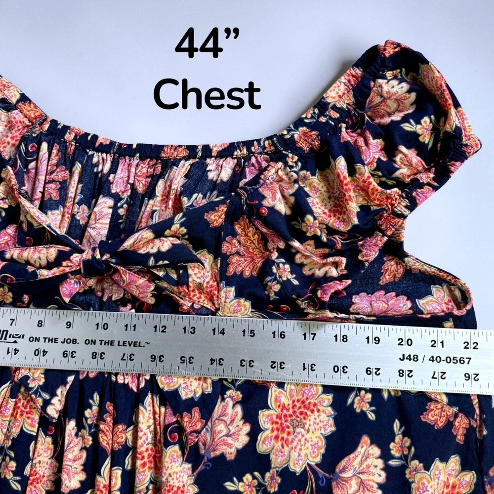 Old Navy chest touch detail